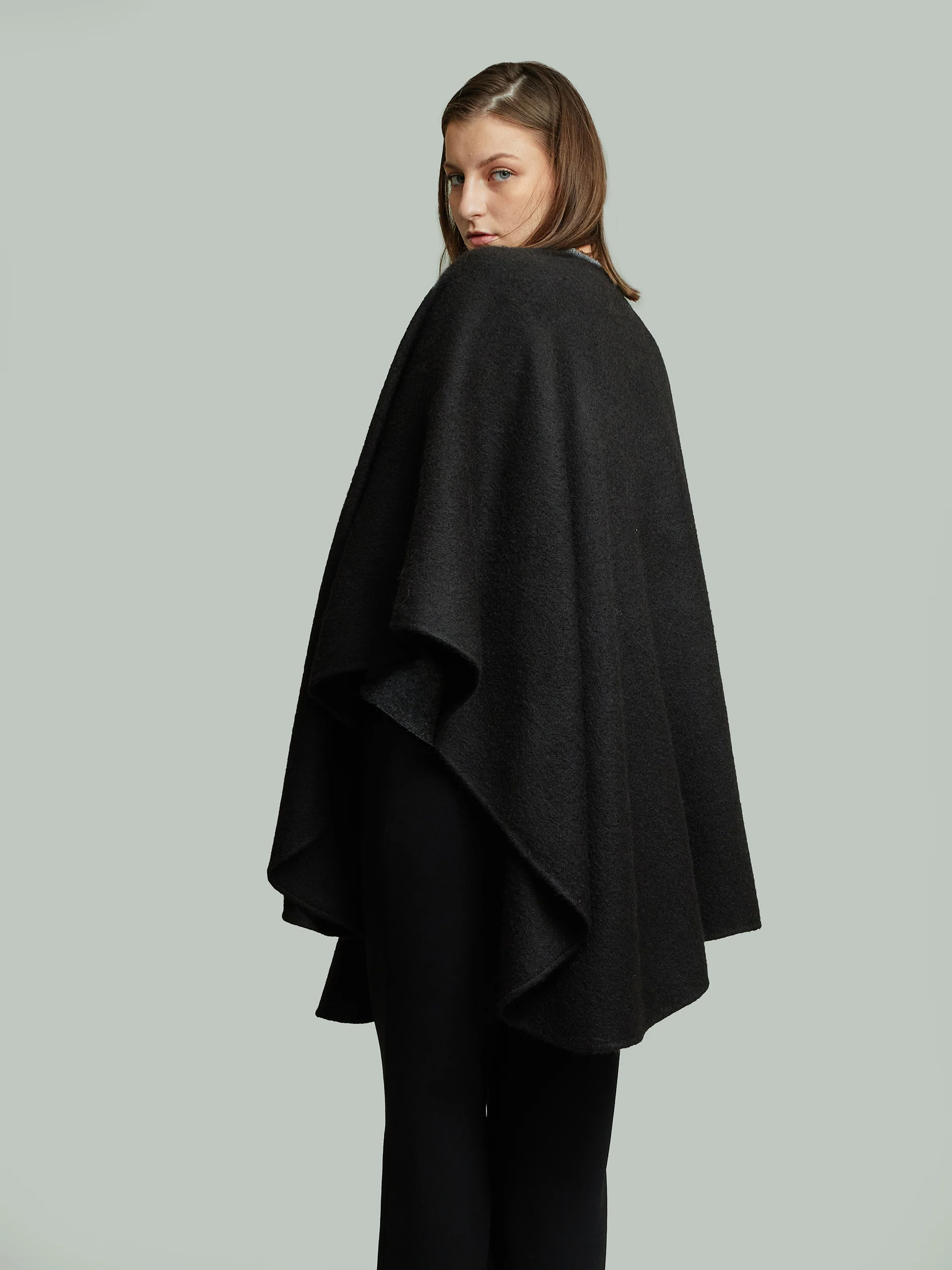 Capa Baby De Baby Alpaca Color Negro - Image 3