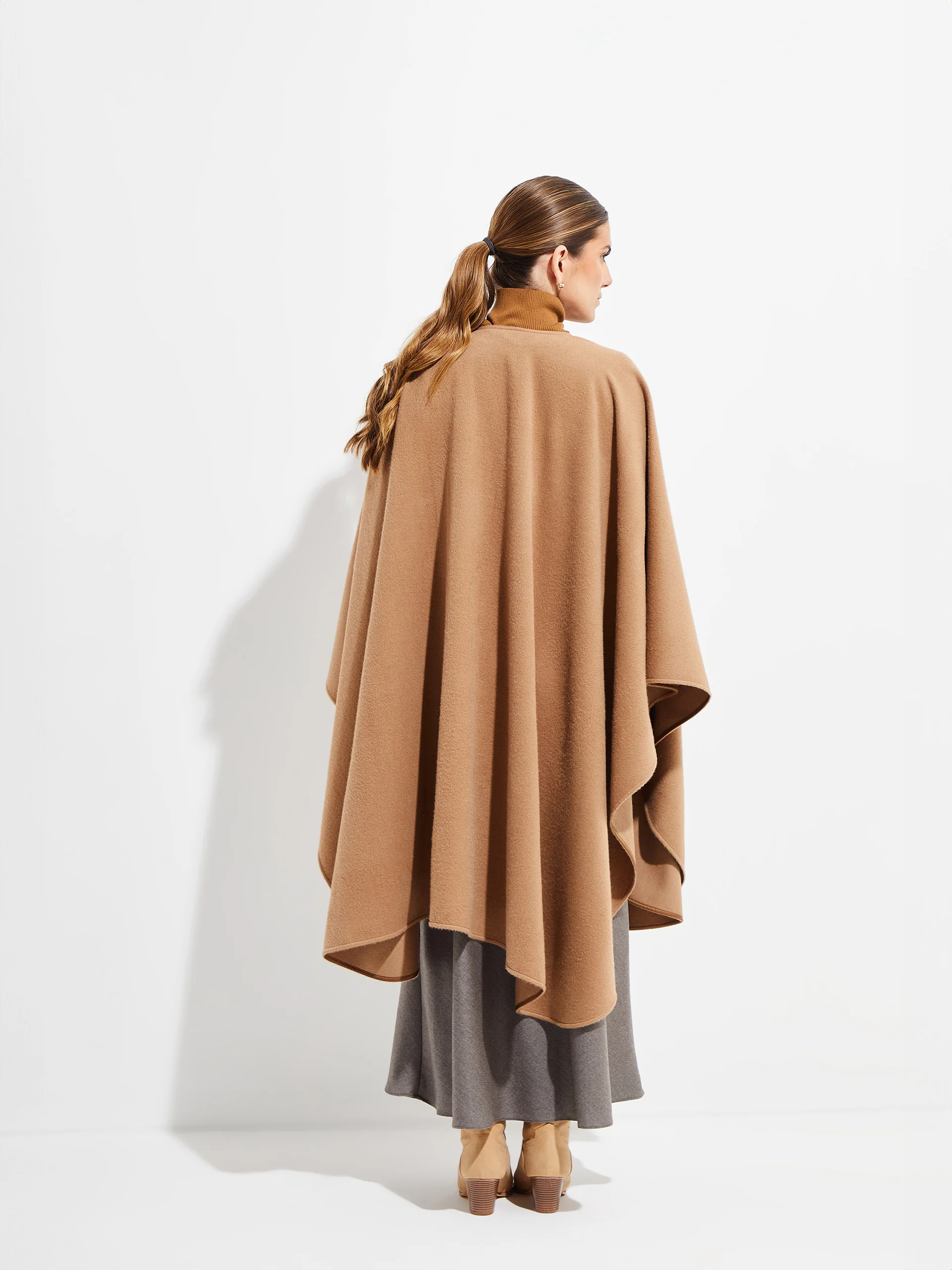 Capa Grun De Royal Alpaca Color Camel - Image 3