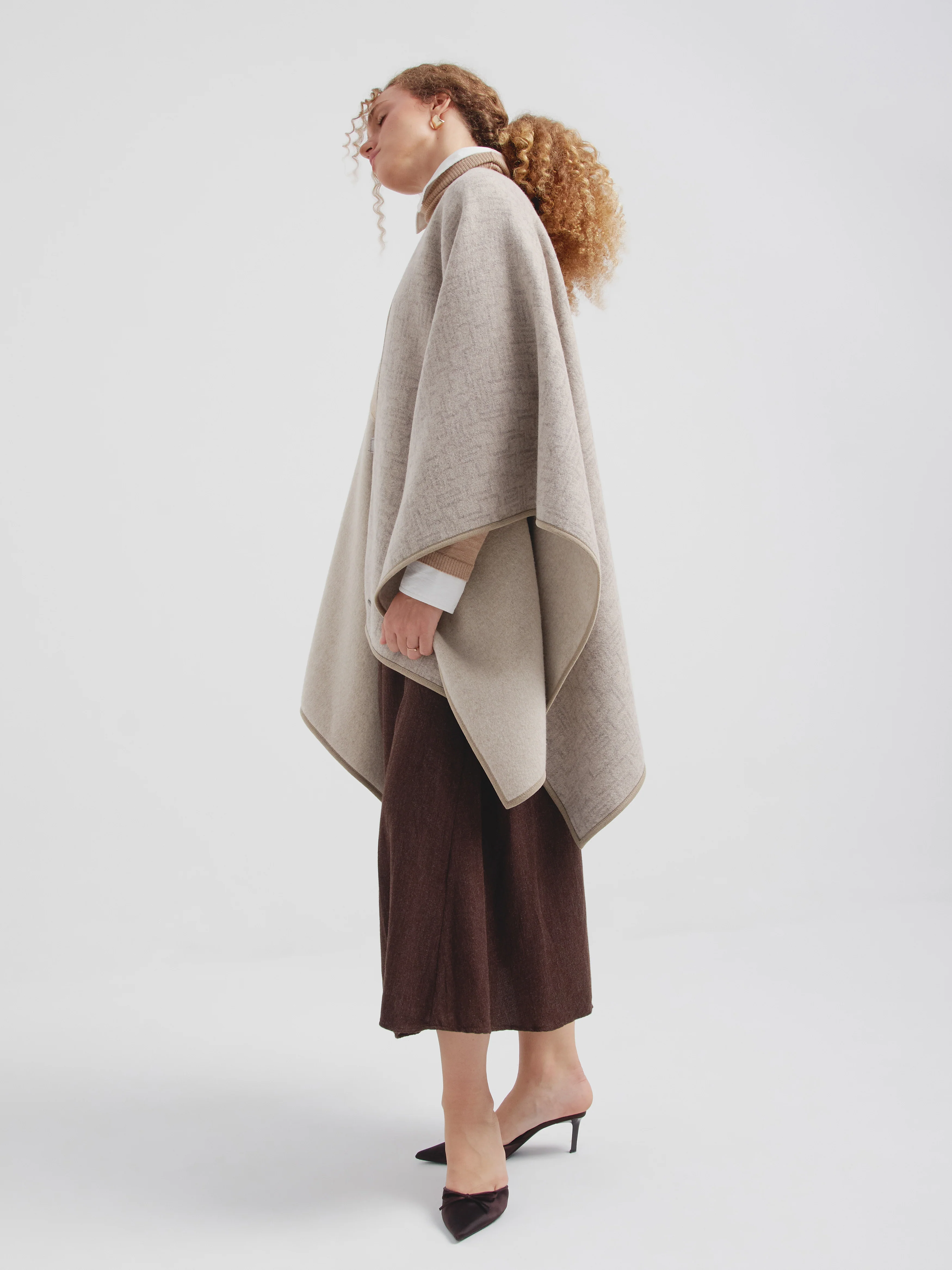 Capa Yper De Baby Alpaca Color Beige - Image 20
