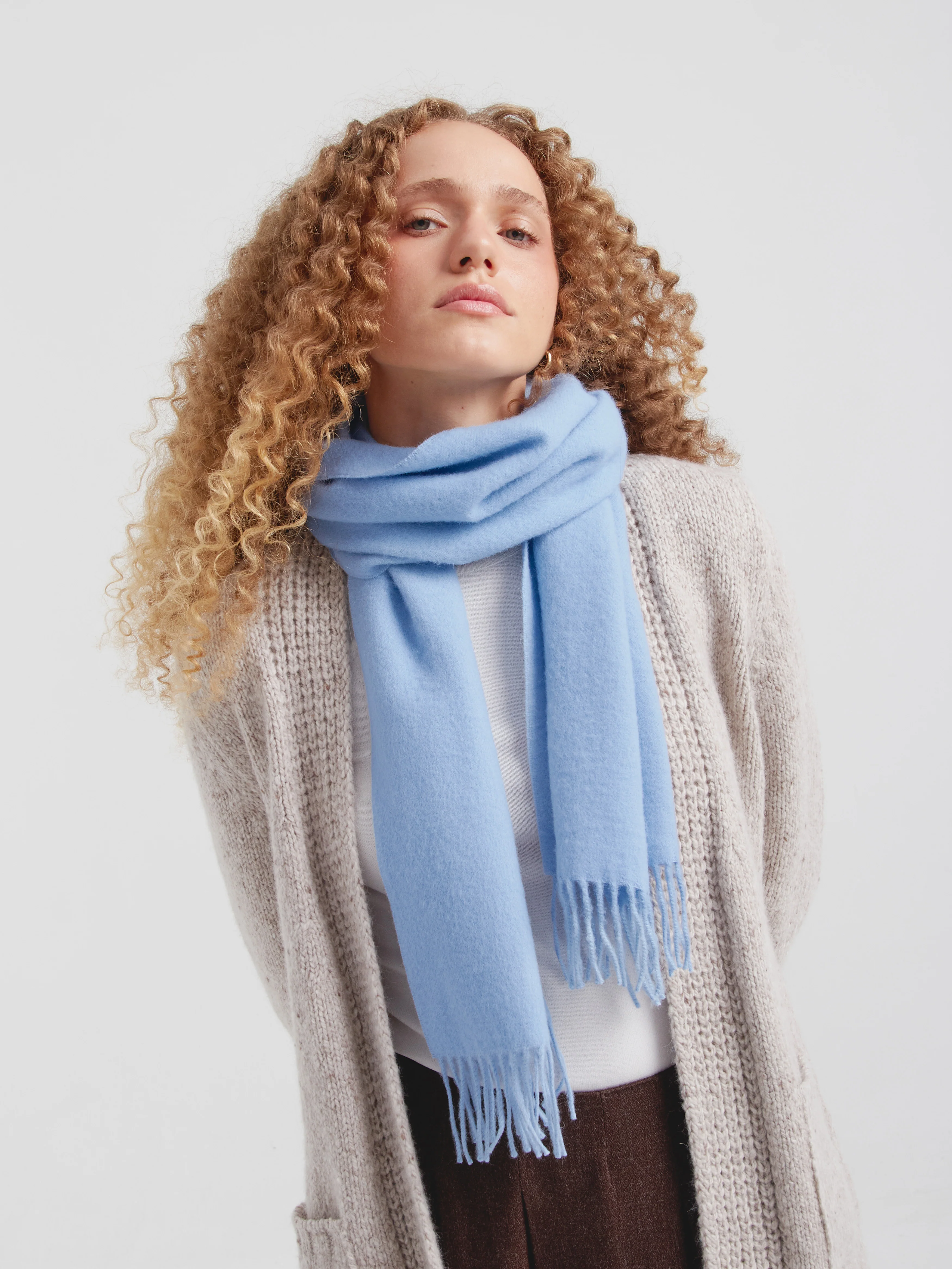 Chalina Adrian De Baby Alpaca Color Celeste - Image 2