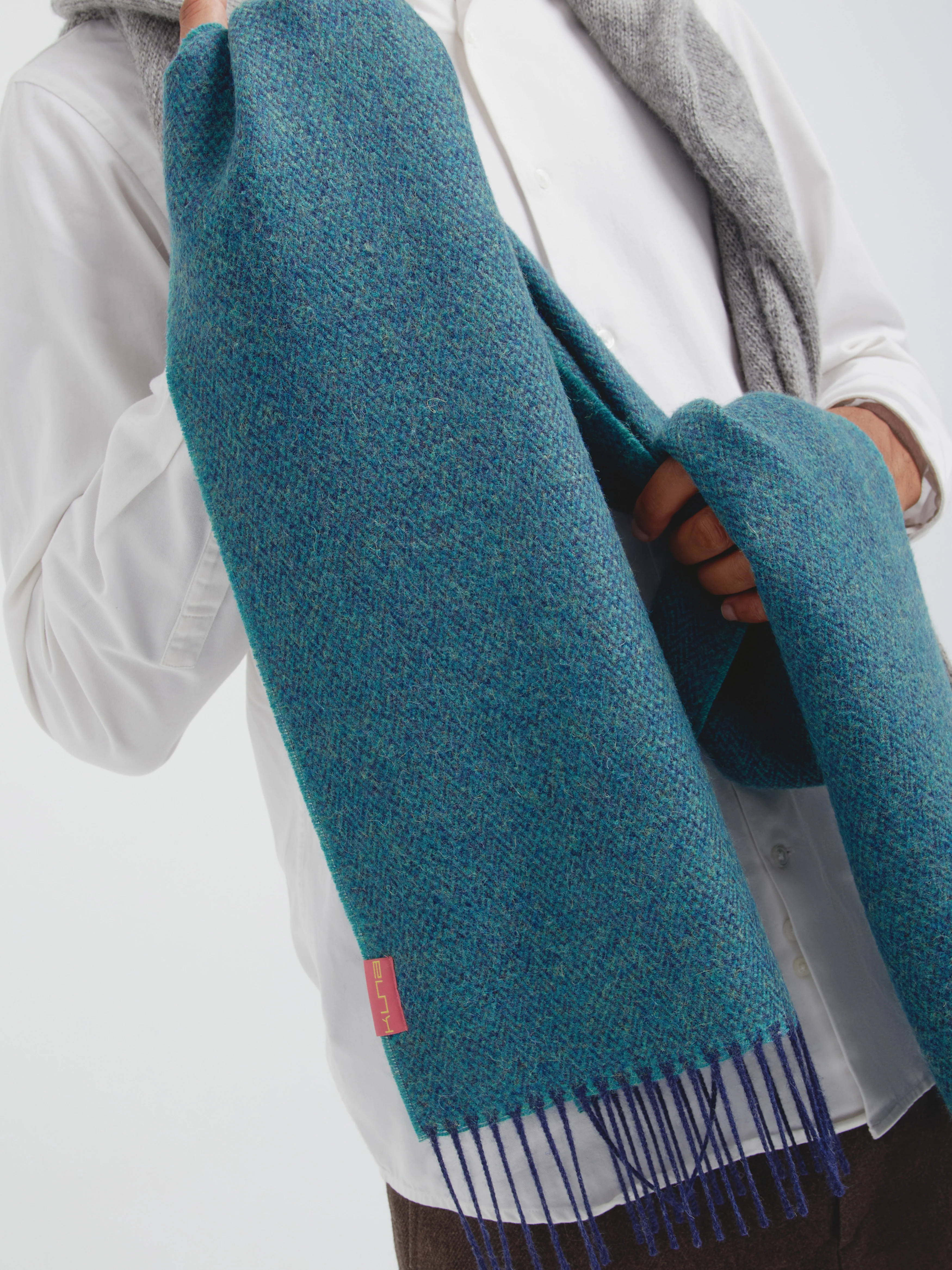 Chalina Celestin De Baby Alpaca Color Azul - Image 5