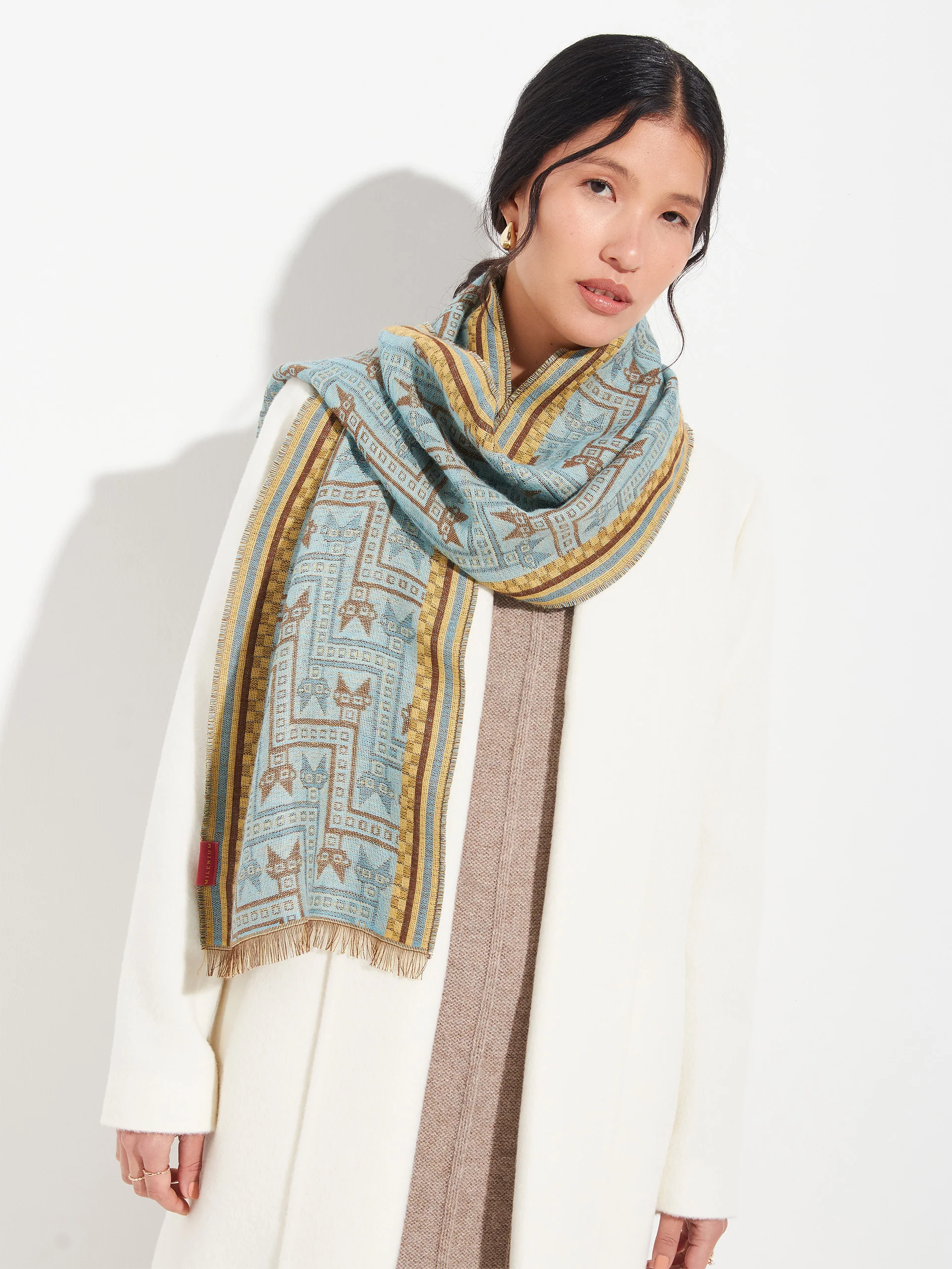 Chalina Chancay - 39 De Baby Alpaca Color Amarillo - Image 4