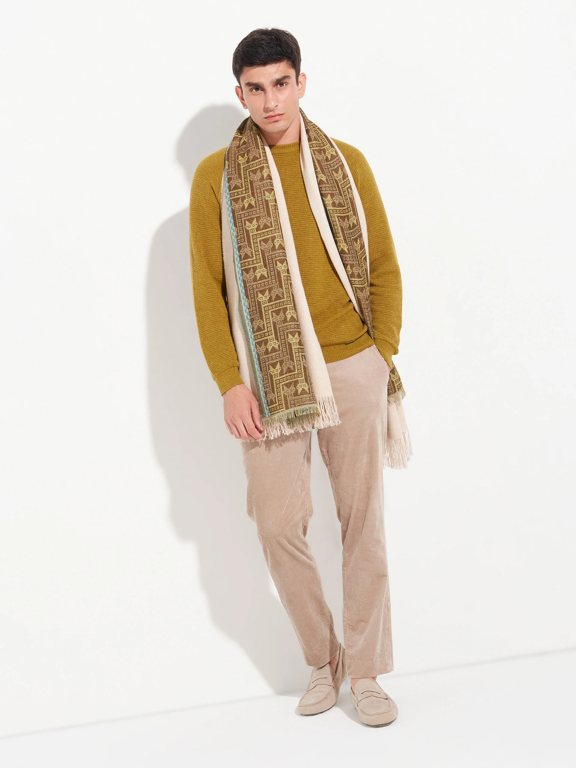 Chalina Chancay - 39 De Baby Alpaca Color Amarillo - Image 6