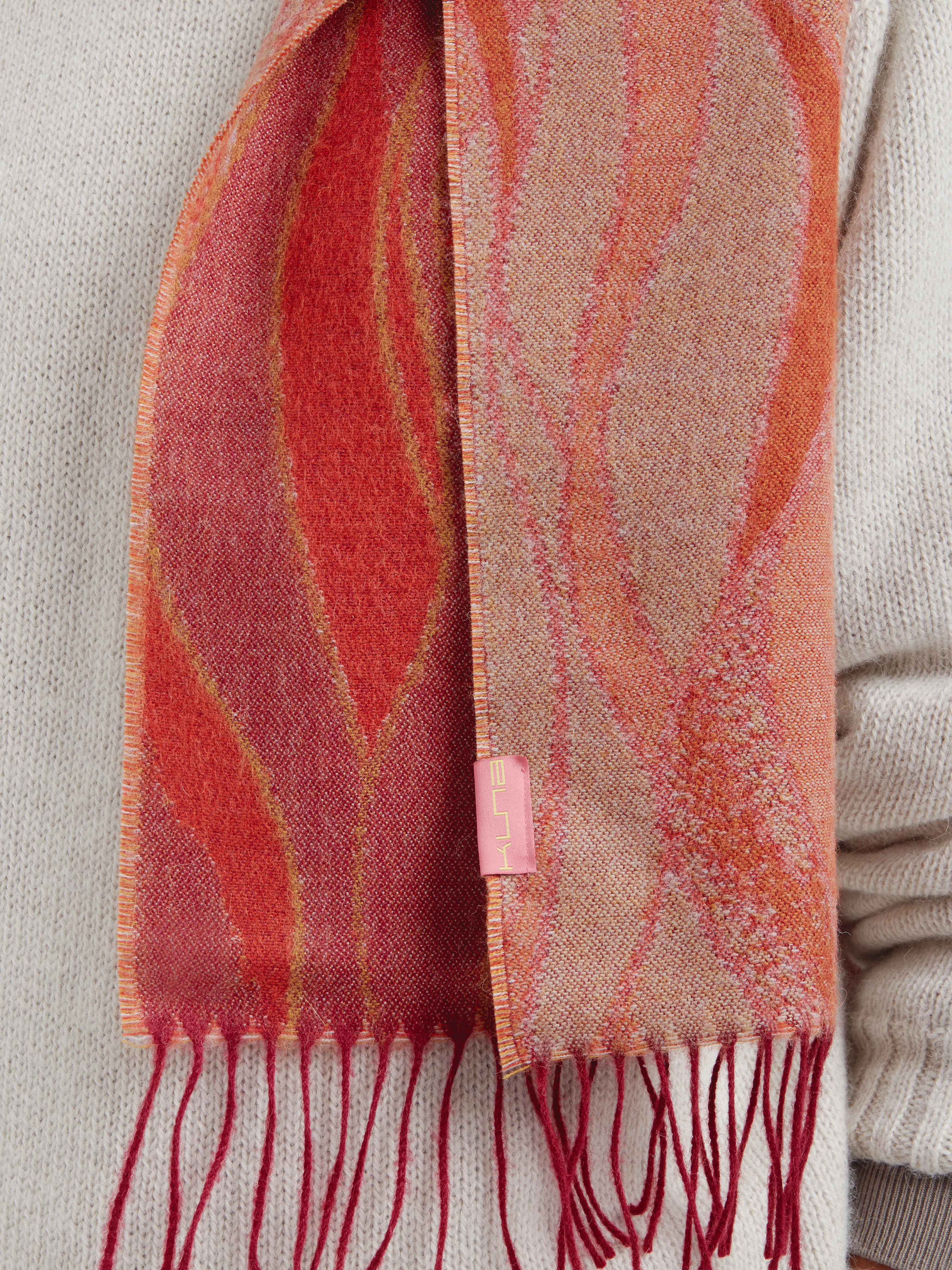 Chalina Charango De Baby Alpaca Color Rojo - Image 5
