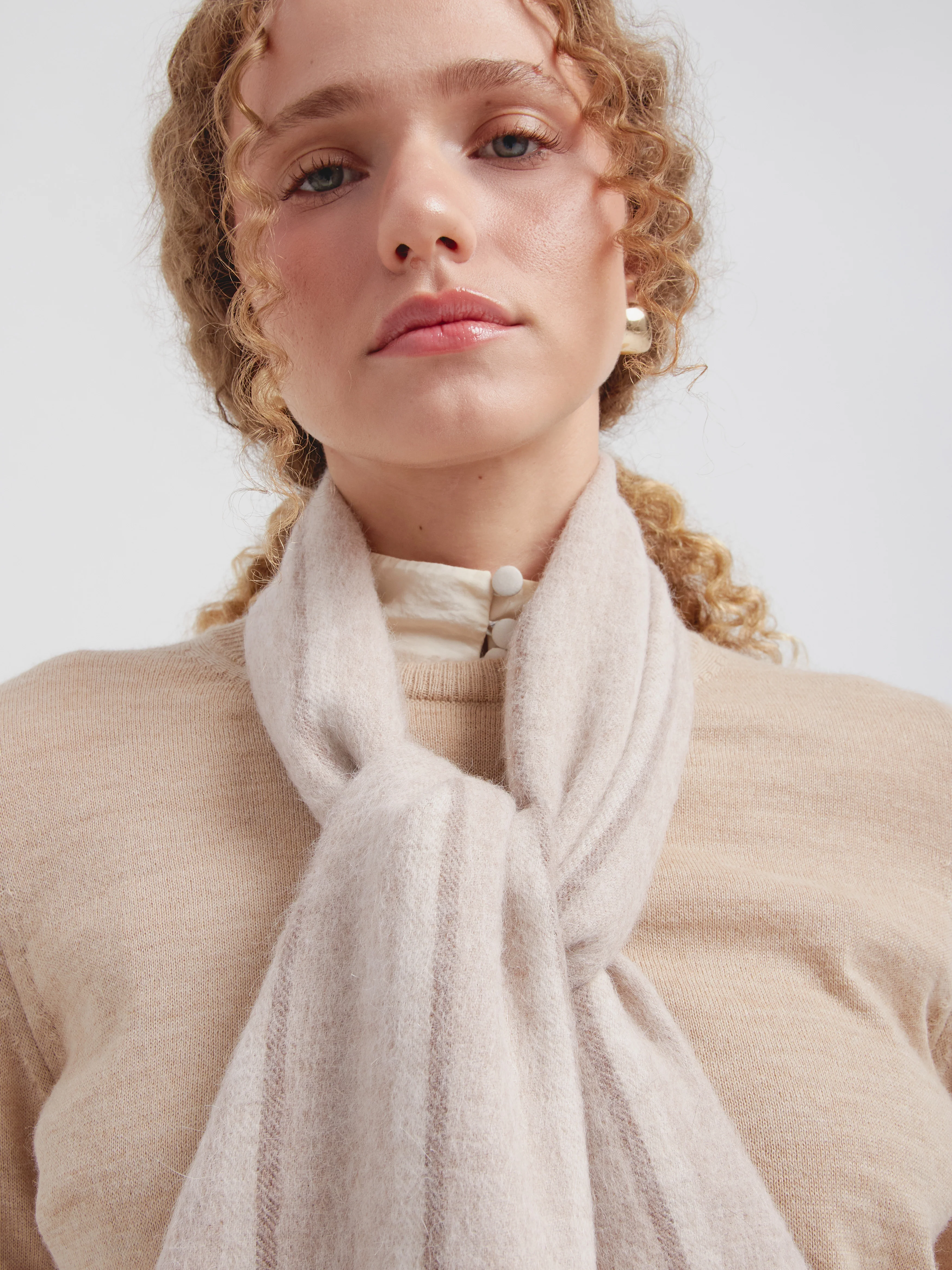 Chalina Jean De Baby Alpaca Color Beige - Image 3