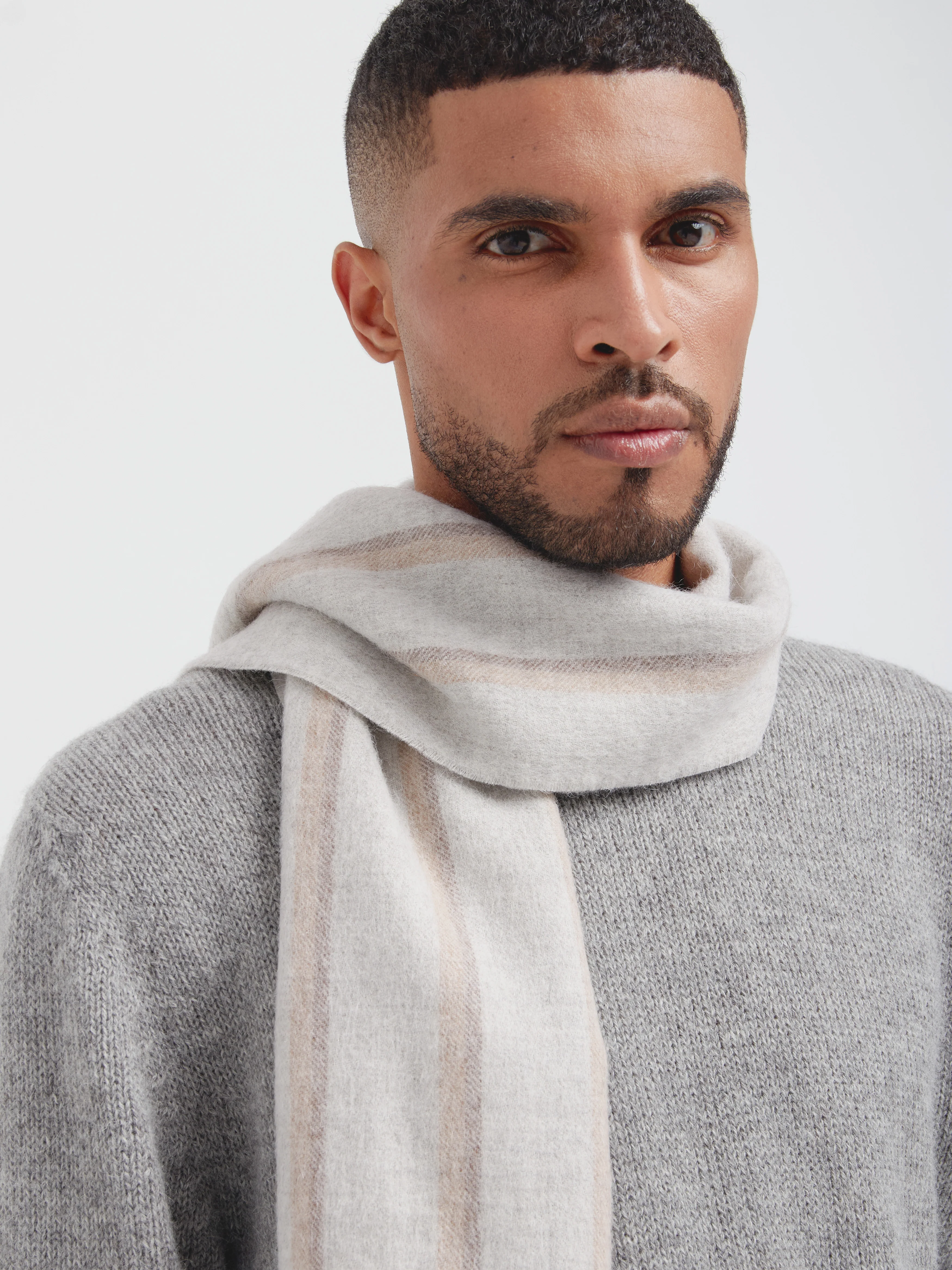 Chalina Jean De Baby Alpaca Color Gris - Image 5