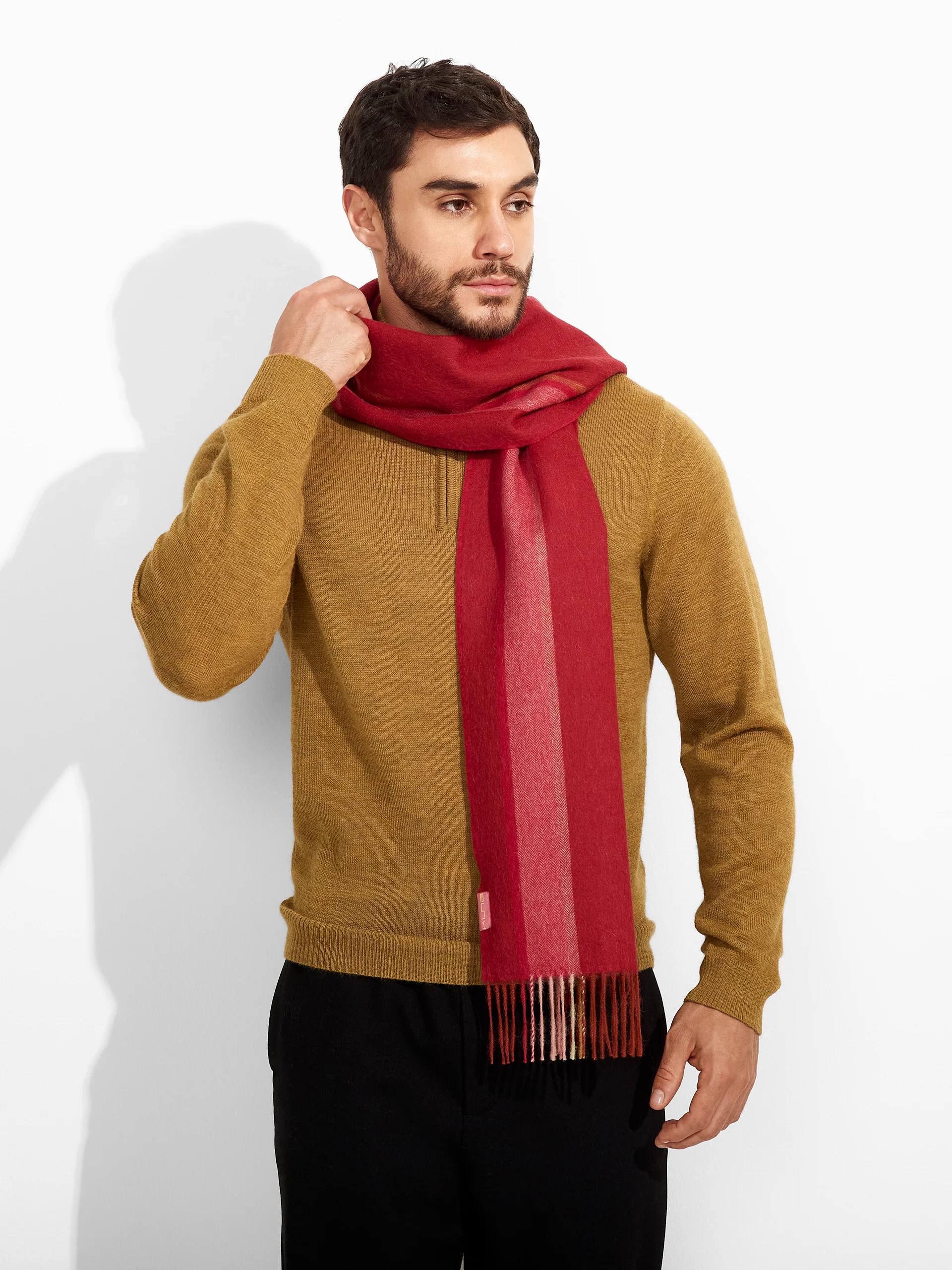 Chalina Perejil De Baby Alpaca Color Rojo - Image 4