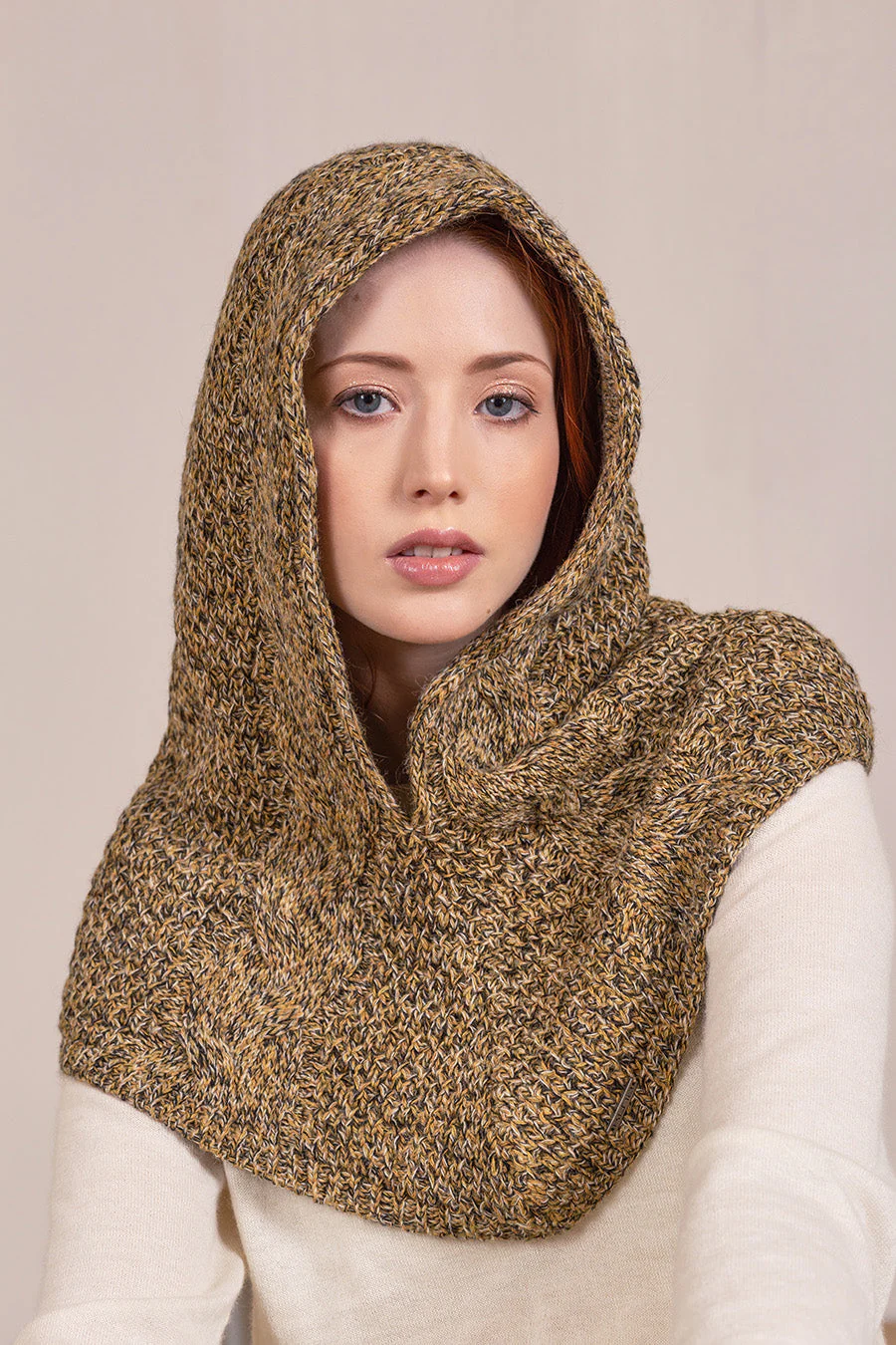 Chalina Valdivieso De Baby Alpaca Color Dijon - Image 2