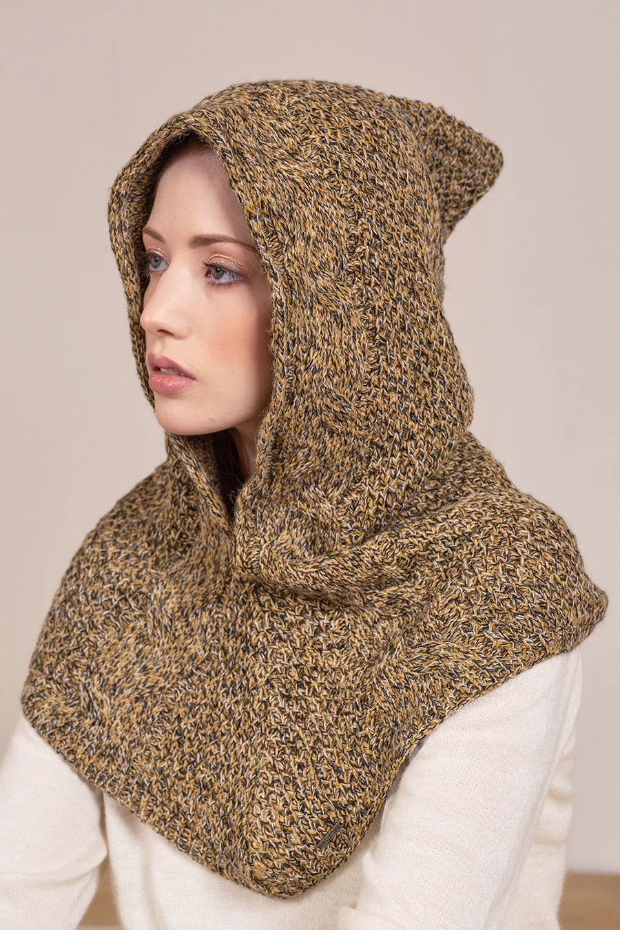Chalina Valdivieso De Baby Alpaca Color Dijon - Image 3
