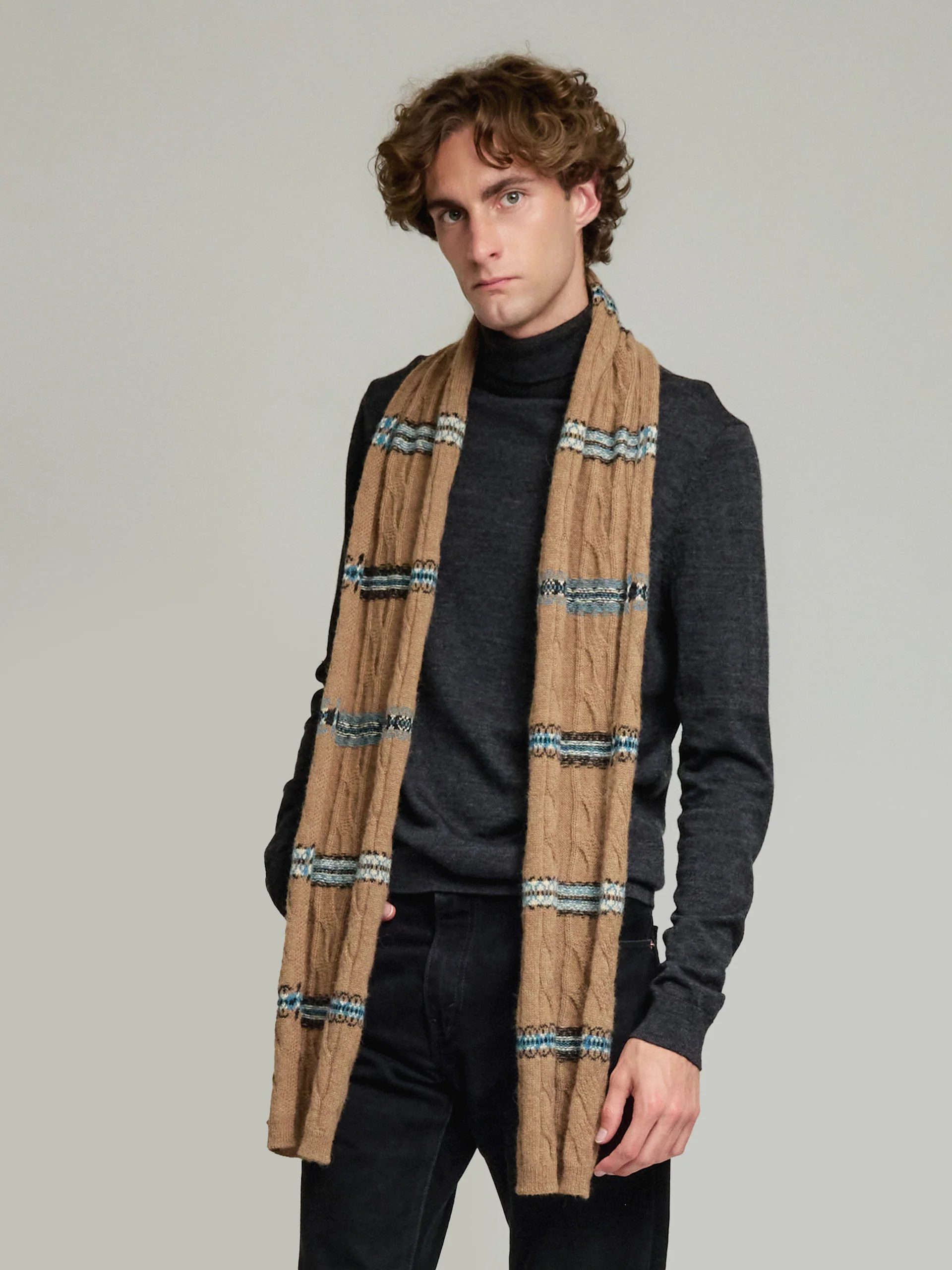 Chalina Yoke Scarf De Baby Alpaca Color Camel - Image 4