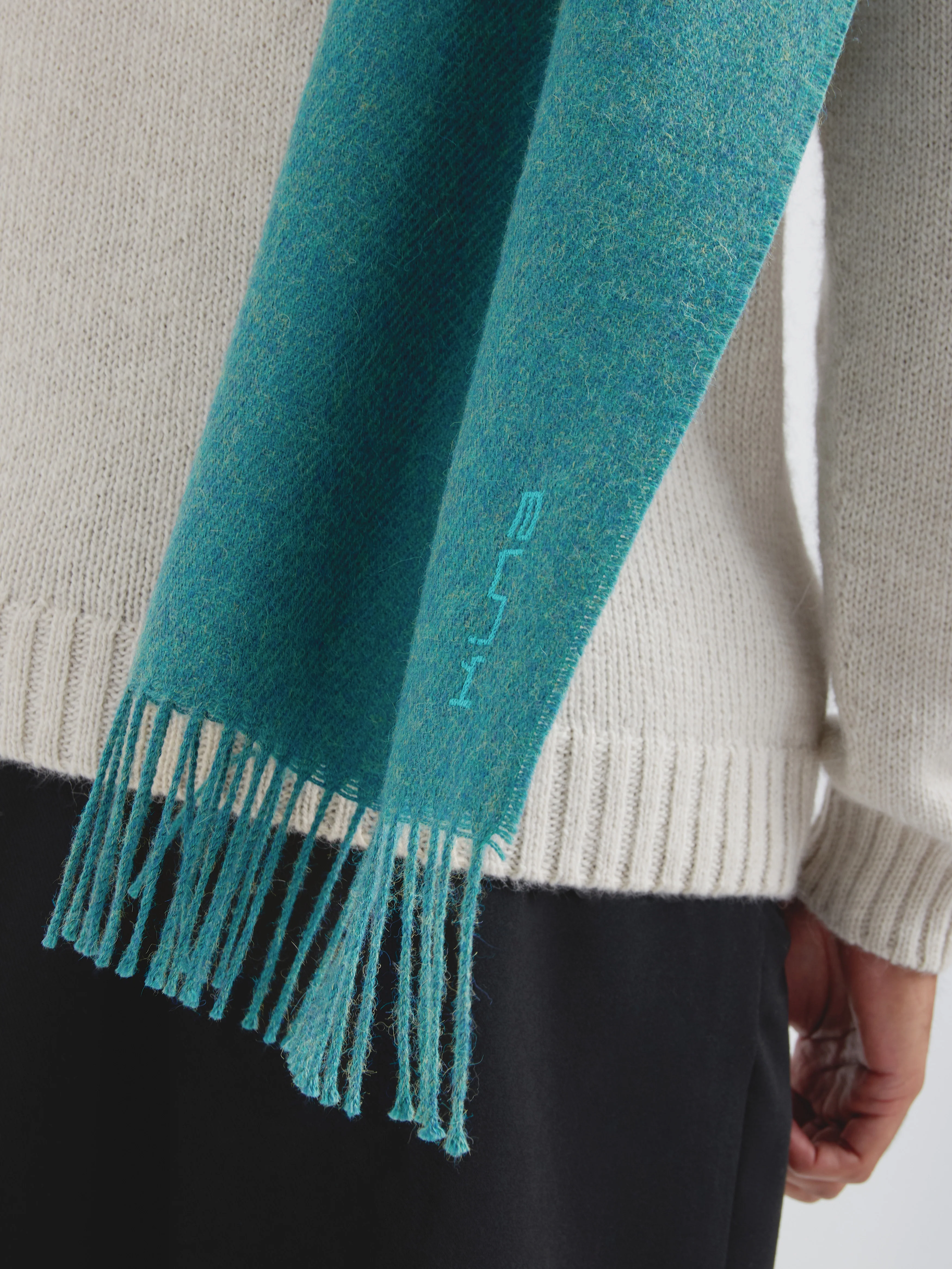 Chalina Zeta B De Baby Alpaca Color Verde - Image 5