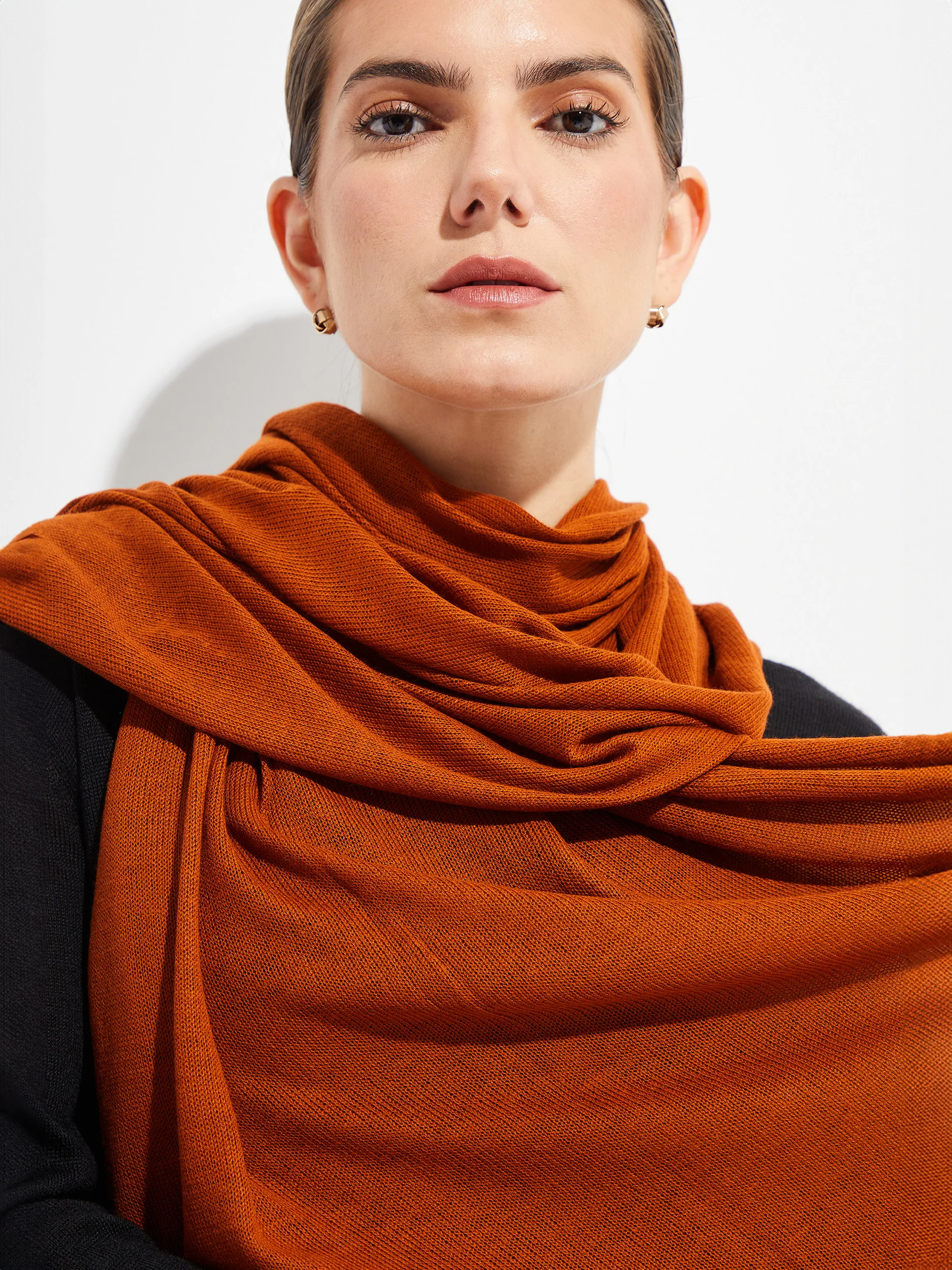 Estola Bouveret De Vicuña Color Naranja - Image 3