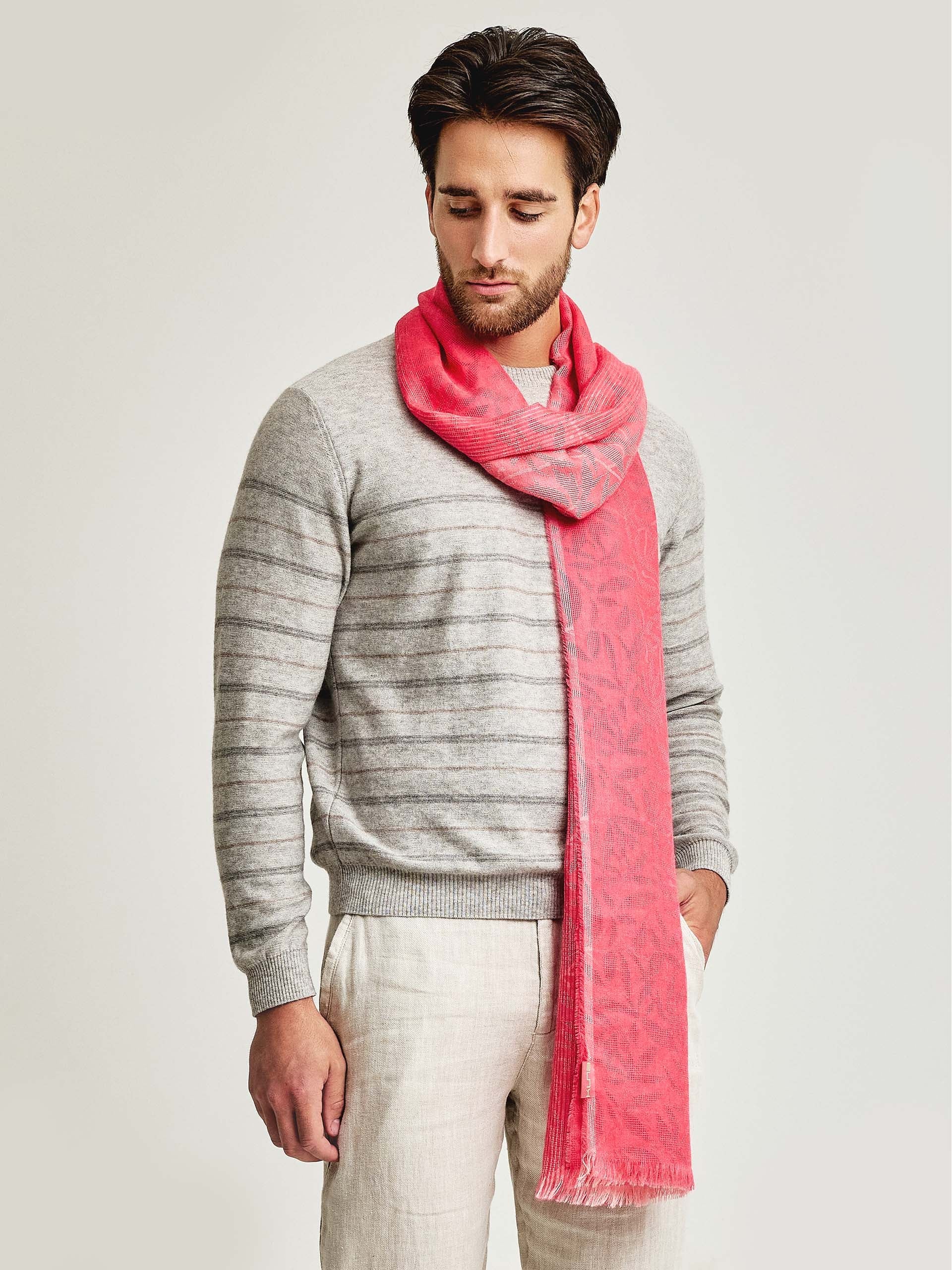 Estola Winslow De Baby Alpaca & Seda Color Fucsia - Image 4