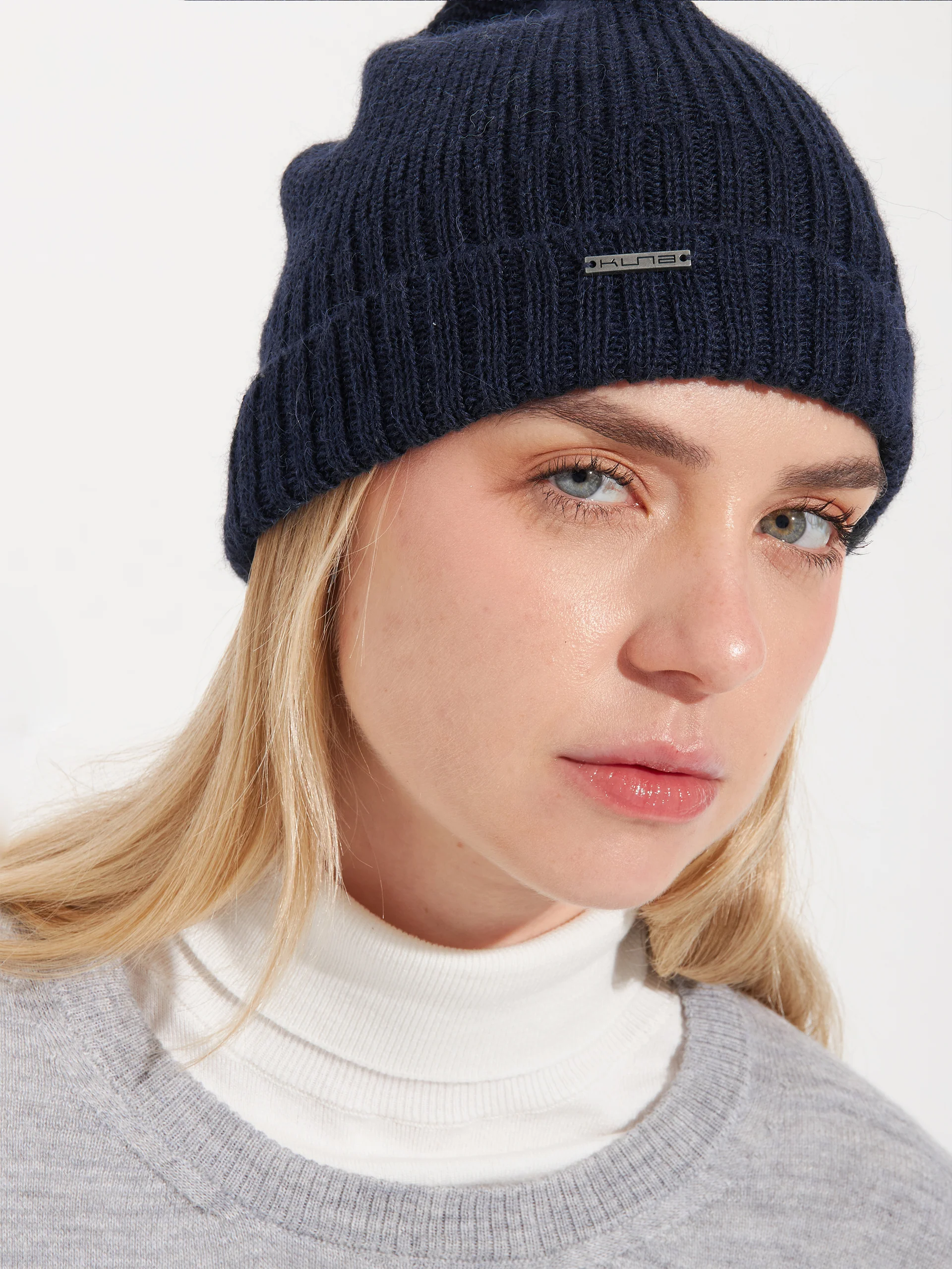 Gorro Apostrofe De Baby Alpaca Color Azul - Image 4