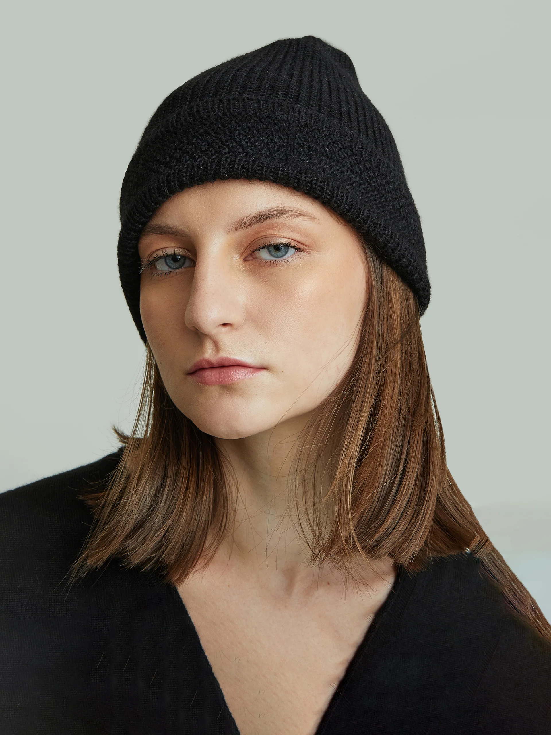 Gorro Bertie De Baby Alpaca Color Negro - Image 3