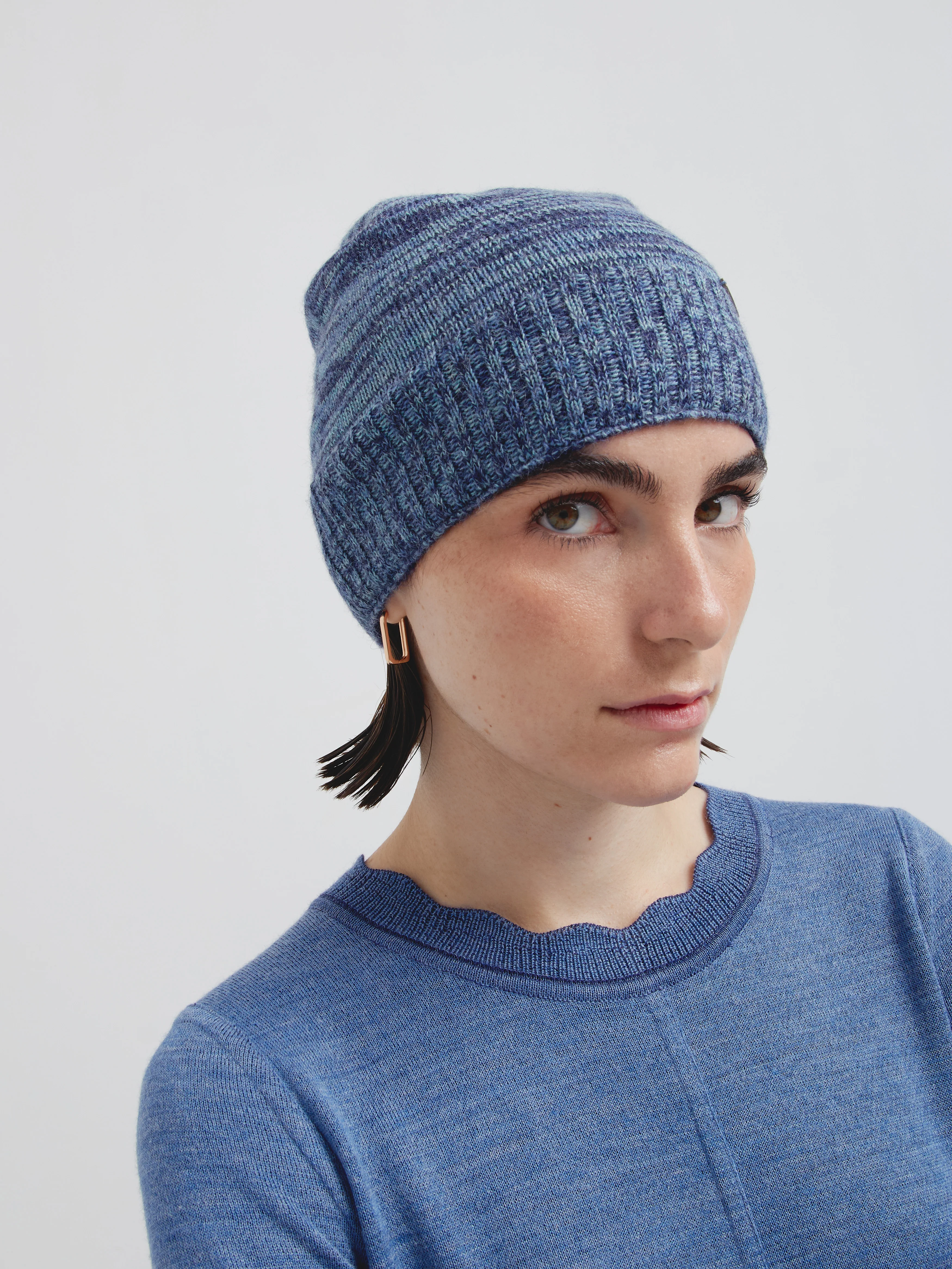 Gorro Crush De Baby Alpaca Color Azul - Image 5