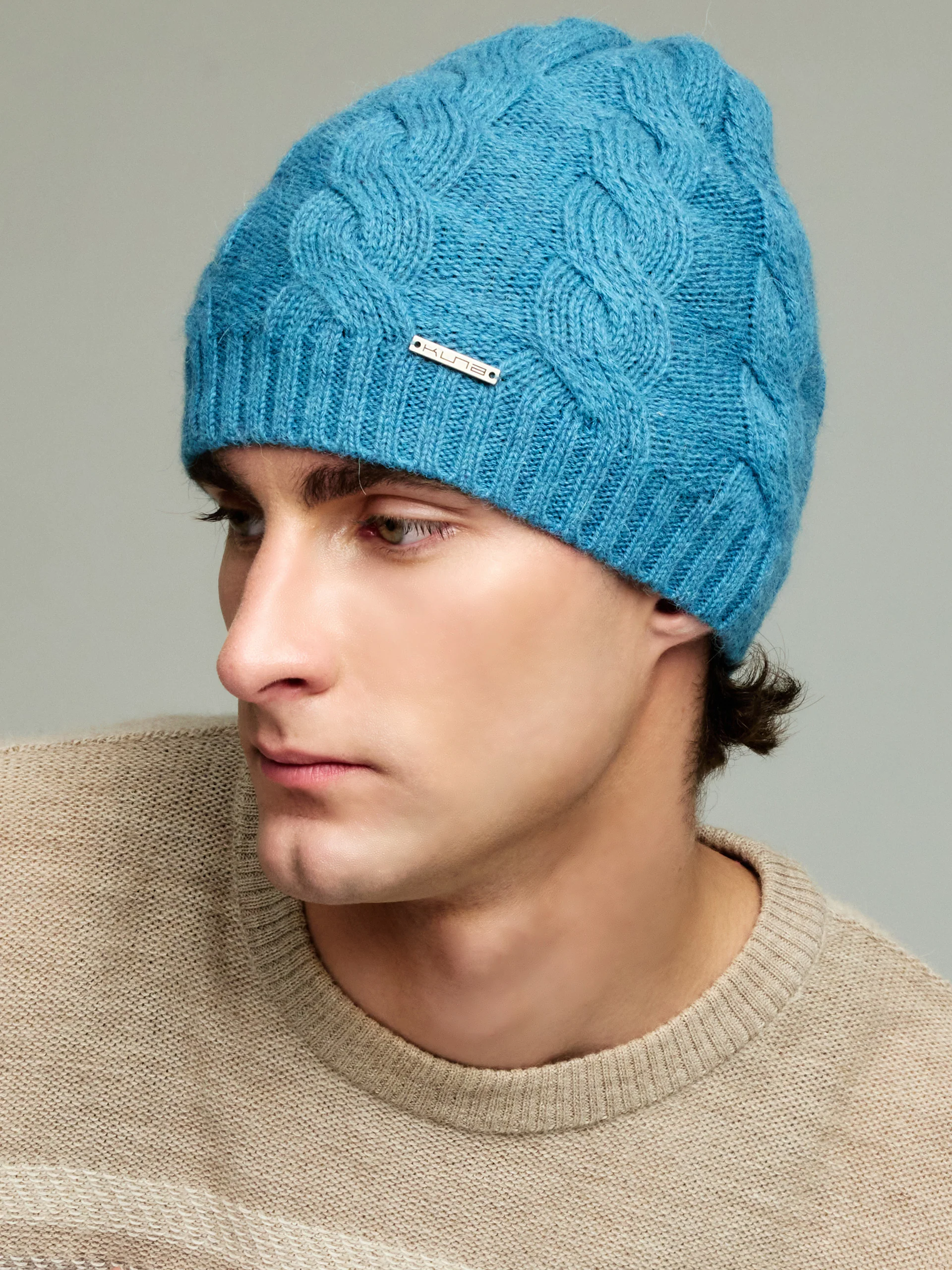 Gorro Yarela De Baby Alpaca Color Celeste - Image 5