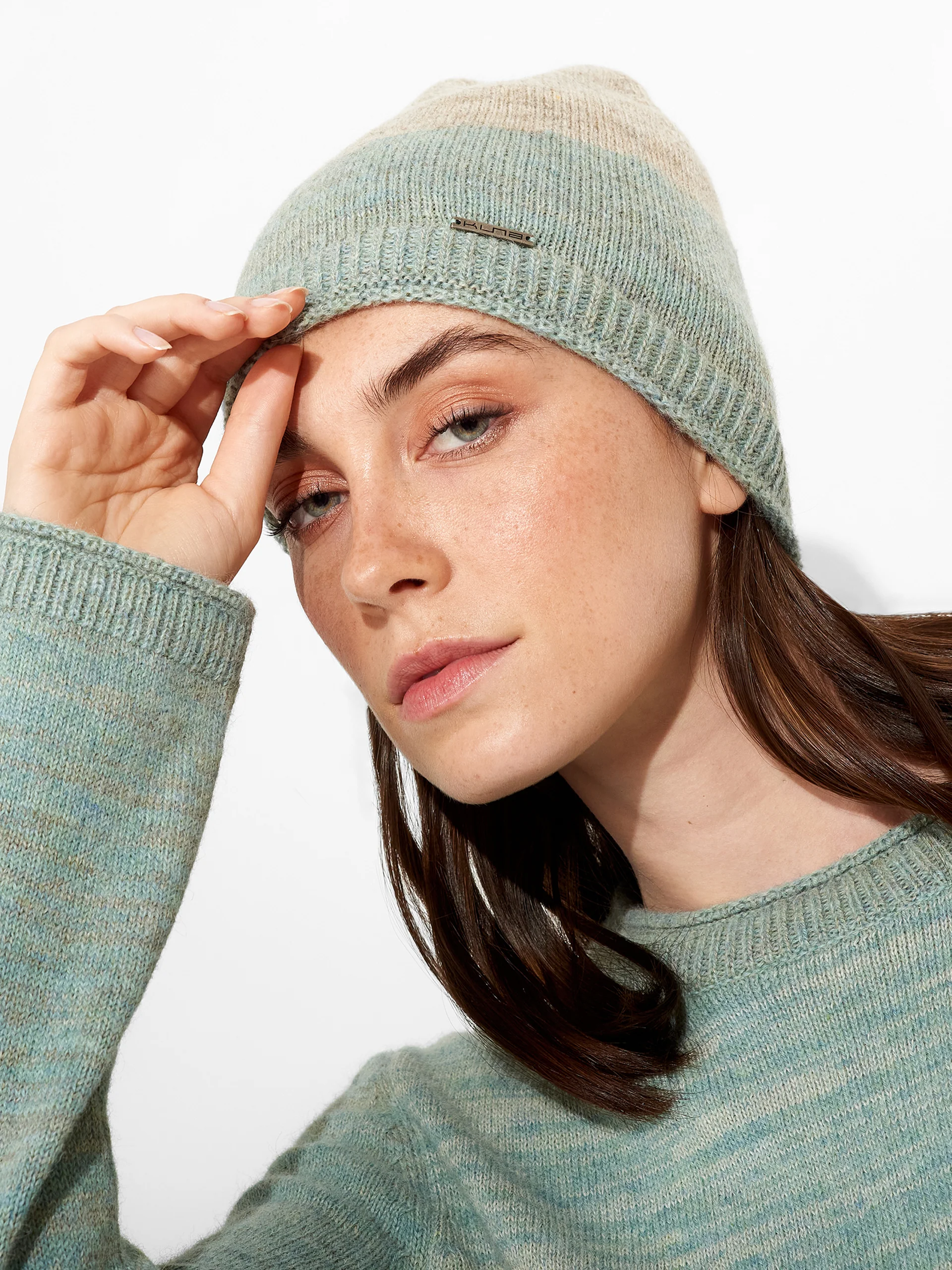 Gorro Zoe De Baby Alpaca Color Celeste - Image 3