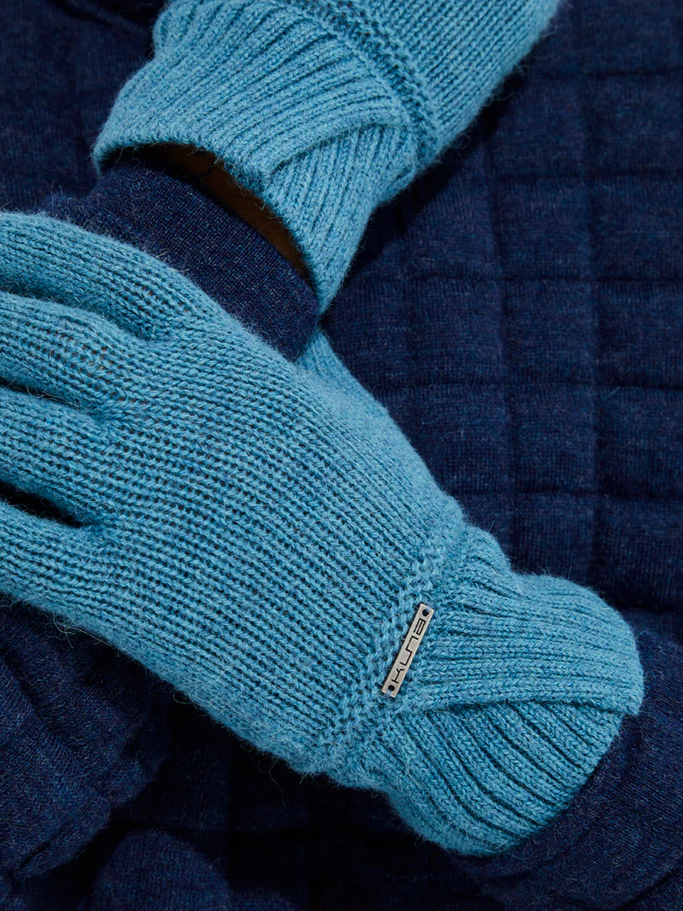 Guantes Yrma De Baby Alpaca Color Turquesa - Image 5