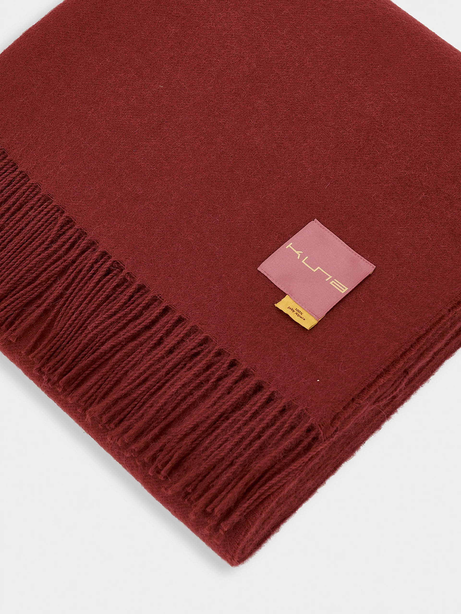 Manta Ydeal De Baby Alpaca Color Guinda - Image 2