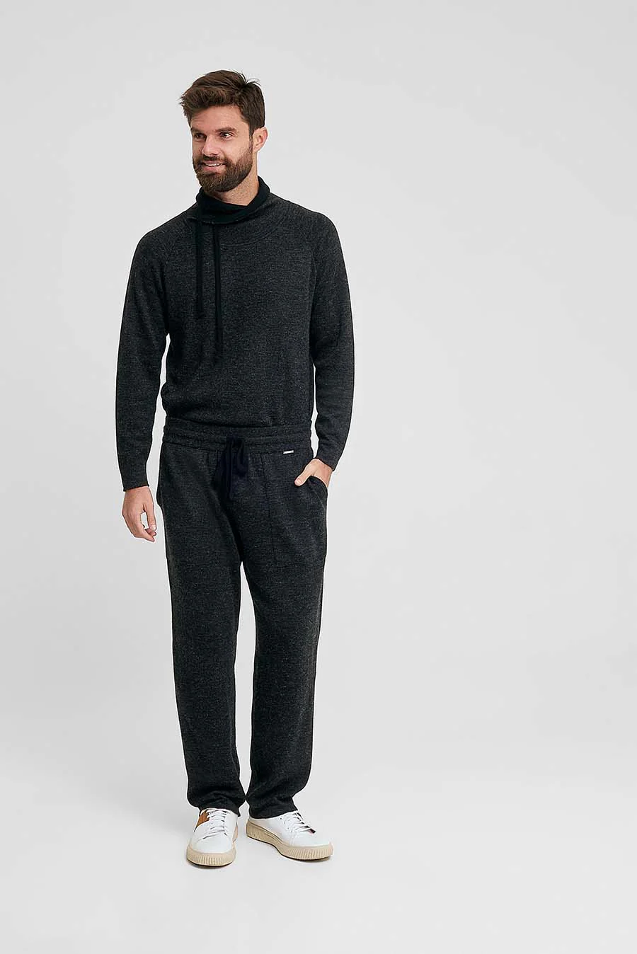 Pantalón Uomo De Baby Alpaca Color Antracite - Image 2