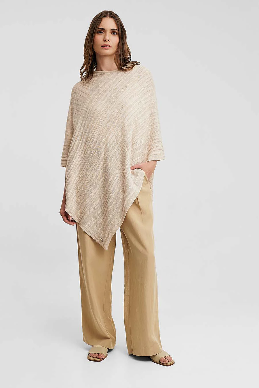 Poncho Wasabi De Algodón & Baby Alpaca Color Arizona - Image 4