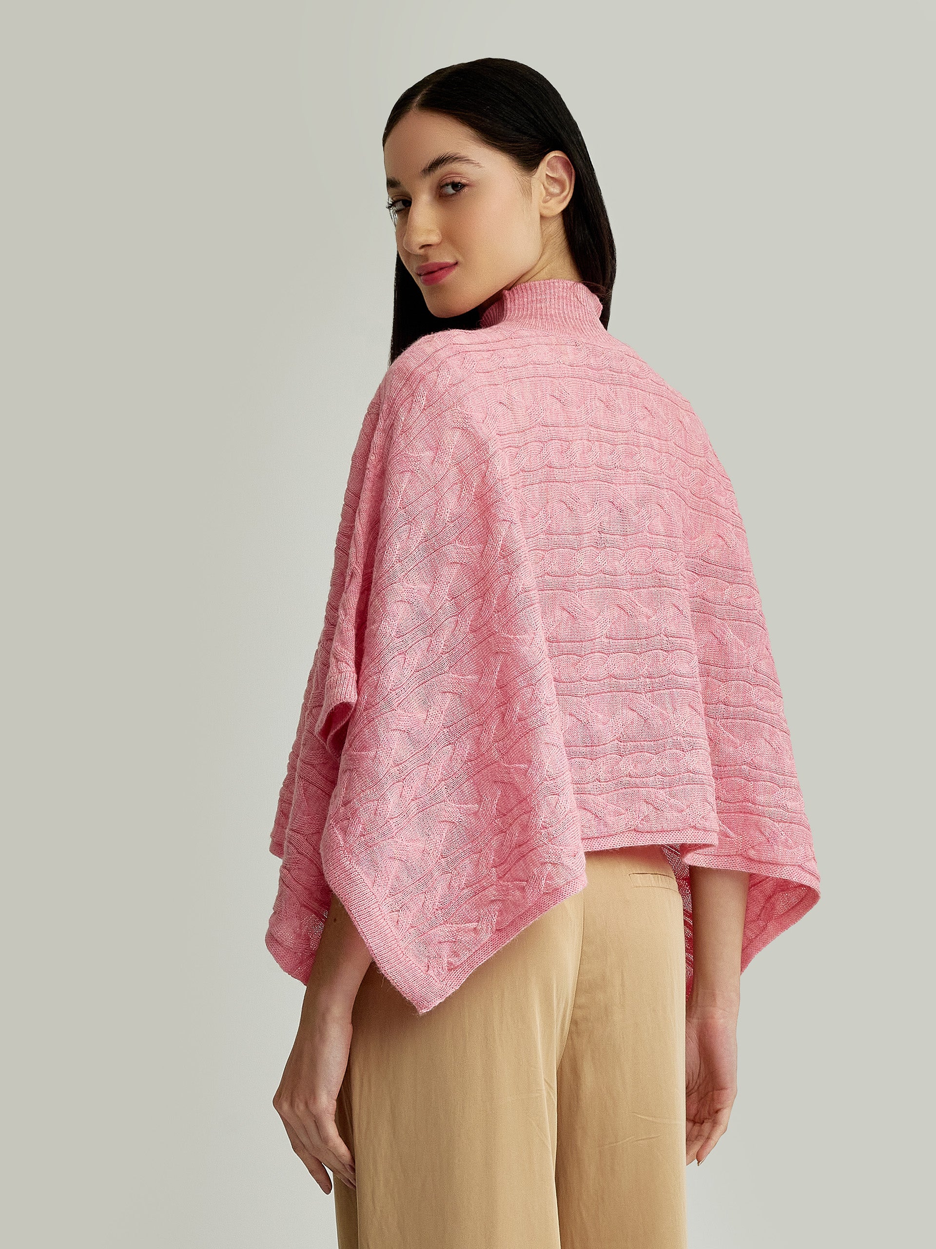 Poncho Yanina De Baby Alpaca Color Rosado - Image 3