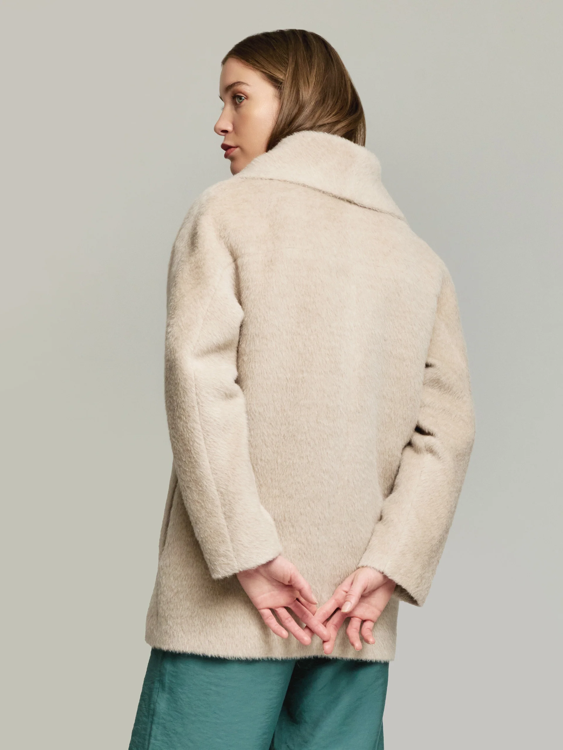 Saco Yvanka De Alpaca Suri Color Beige - Image 3