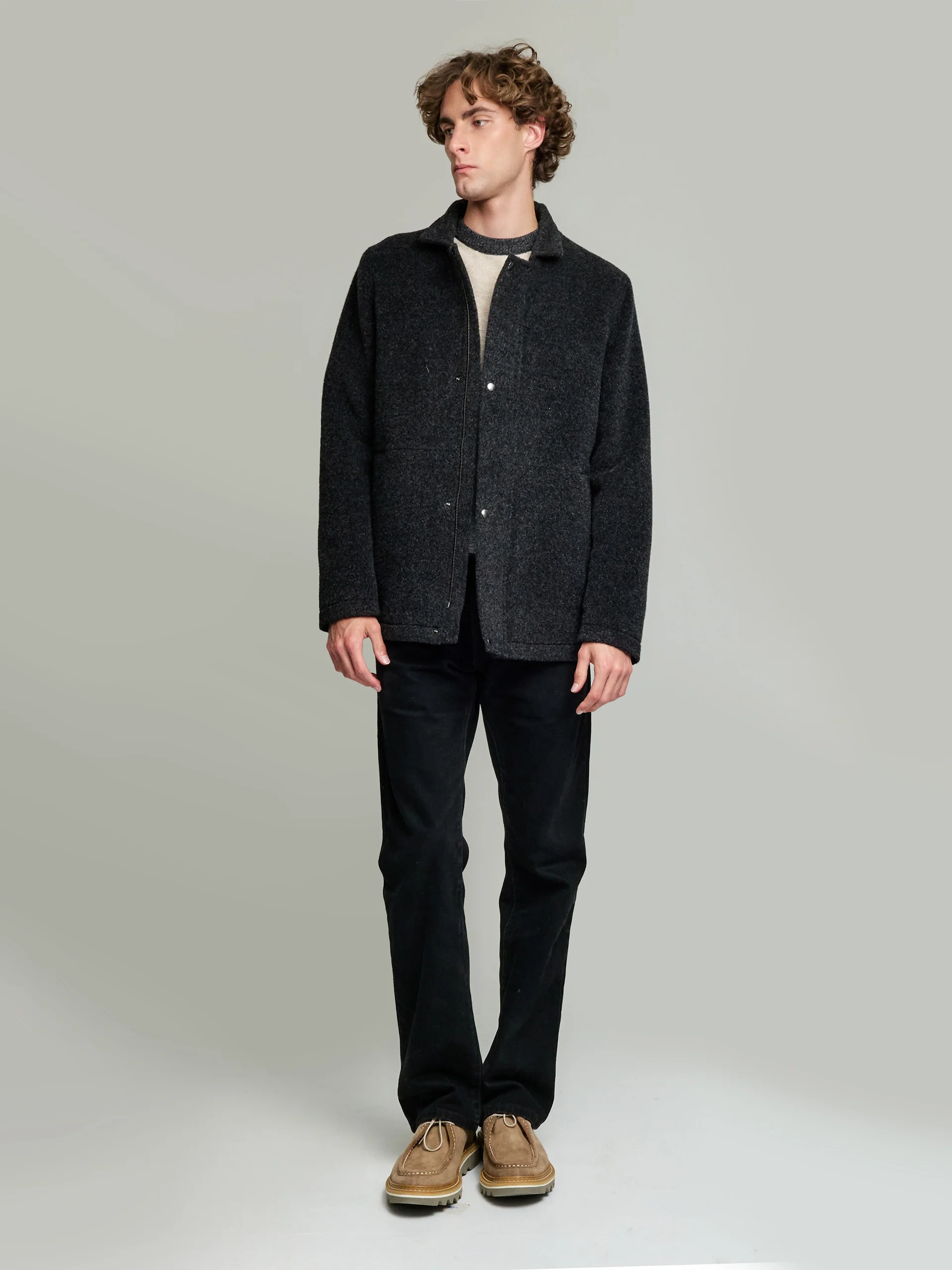 Saco Yzar De Lana & Alpaca Color Negro - Image 4