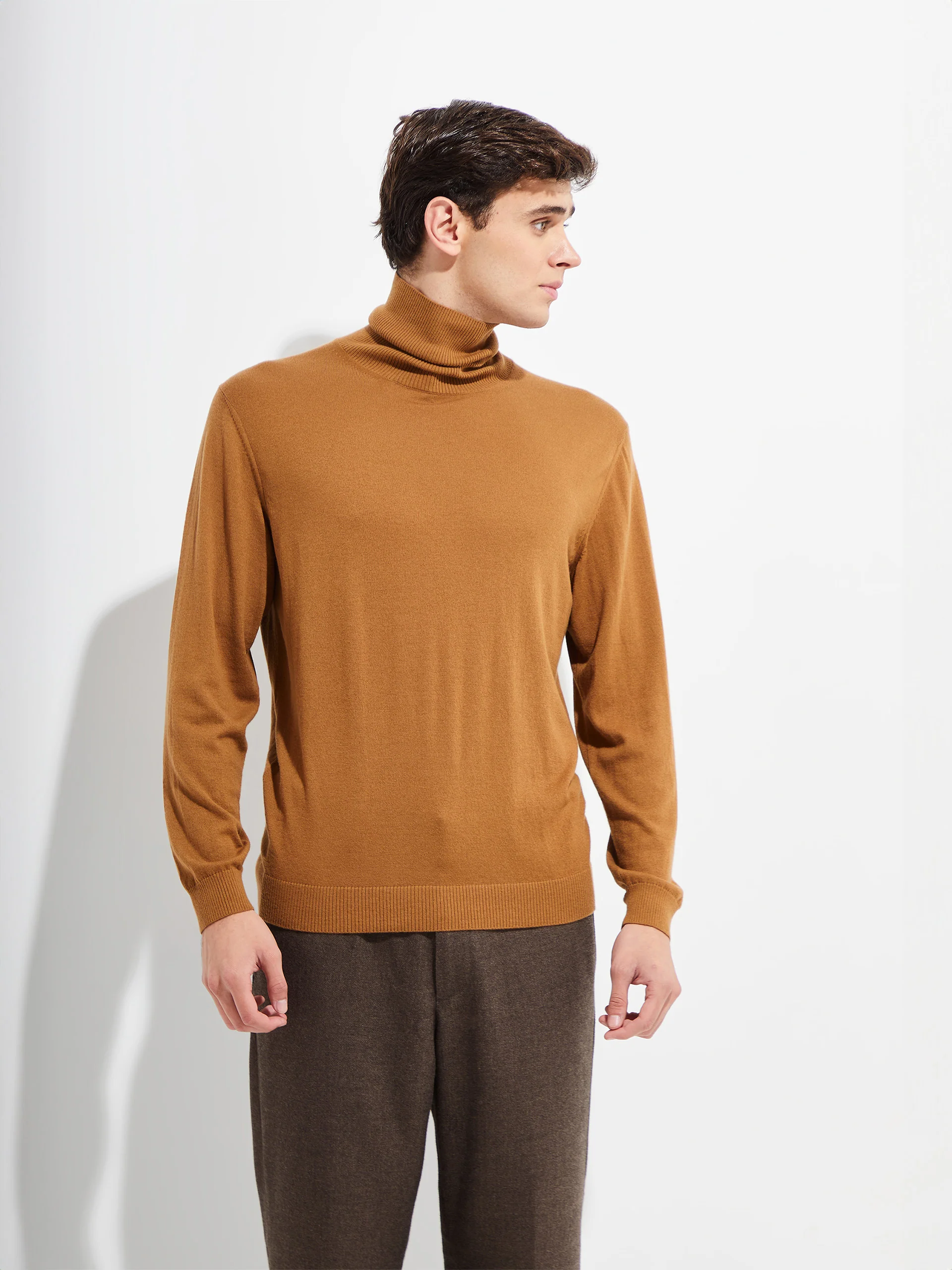 Suéter Bach De Vicuña Color Camel - Image 2