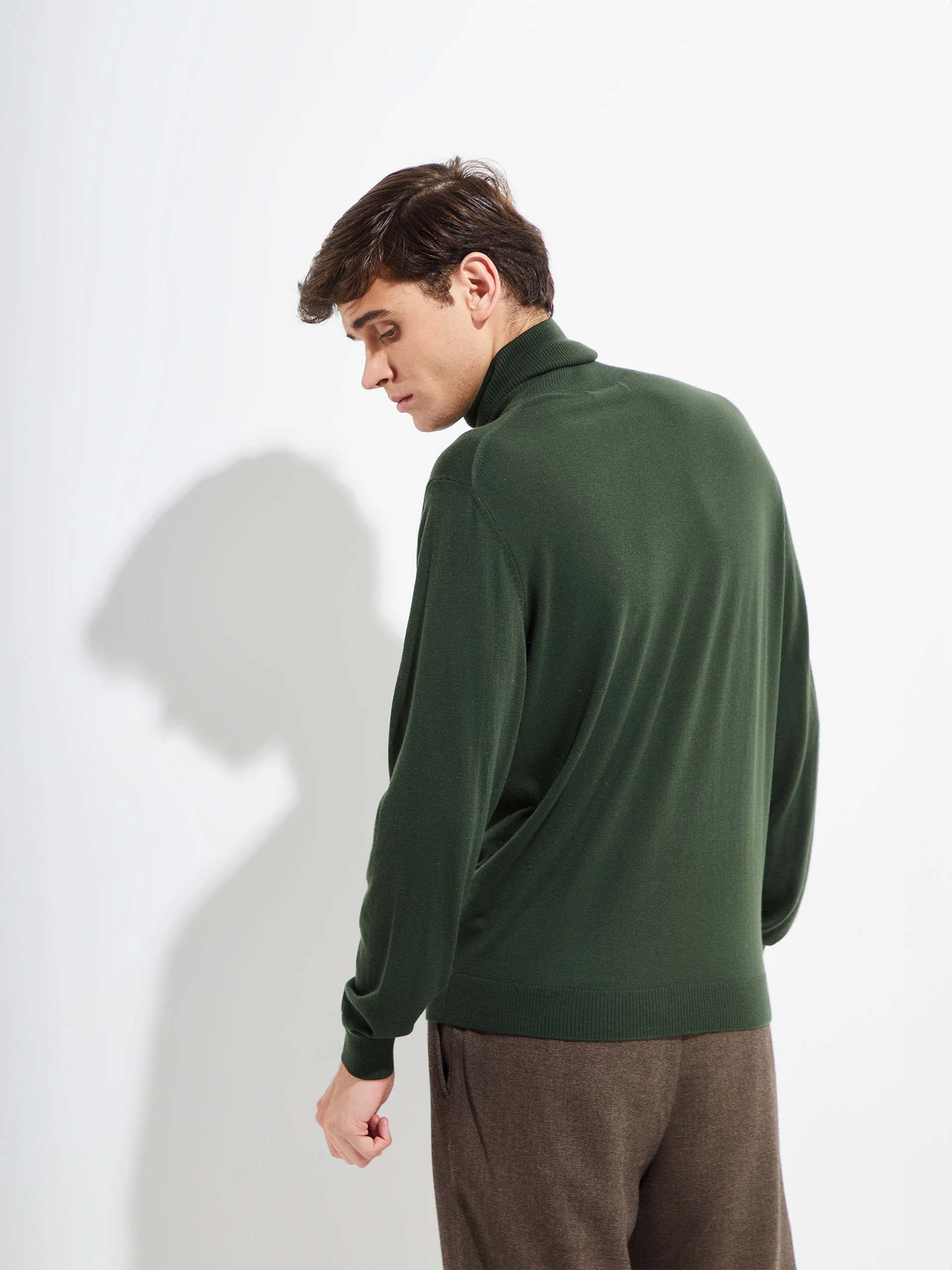 Suéter Bach De Vicuña Color Verde - Image 3