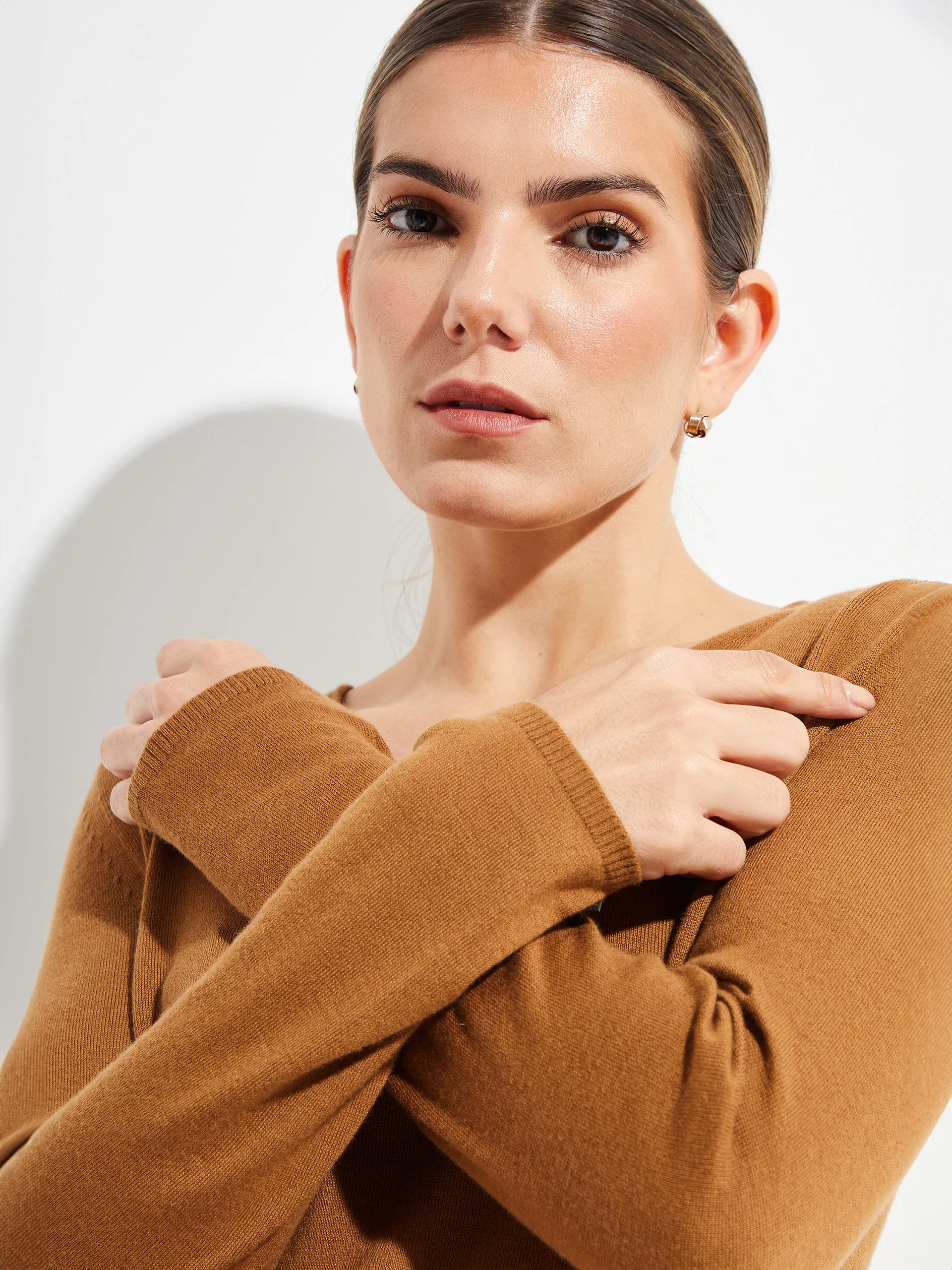 Suéter Belen De Vicuña Color Camel - Image 5